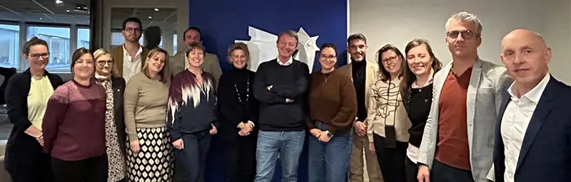 Participants des groupements Grepic, Afipral, Santénov, Allis NA et GIMRA réunis au siège du Leem à Paris